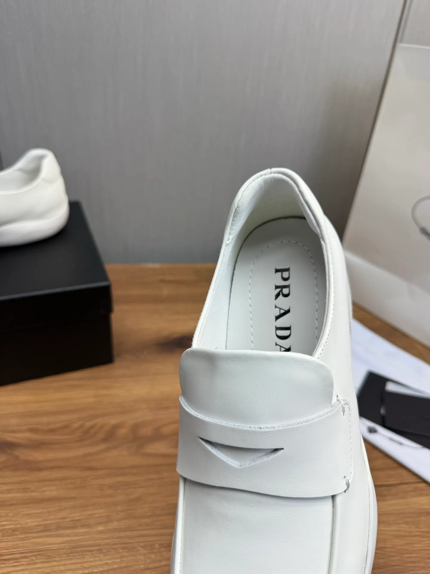 Men's shoes 💰760💰 [PRADA] New models synchronized with the official website, high-quality shipments ✔️Best sellers🔥 Original cowhide + cowhide lining, 1🆚1 replica, original original sole, 38-45 (men's 38.45 custom-made, non-refundable)